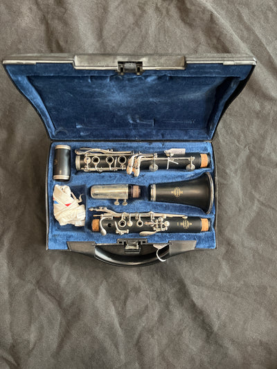B12 Bb Clarinet Outfit, Used - HH02A