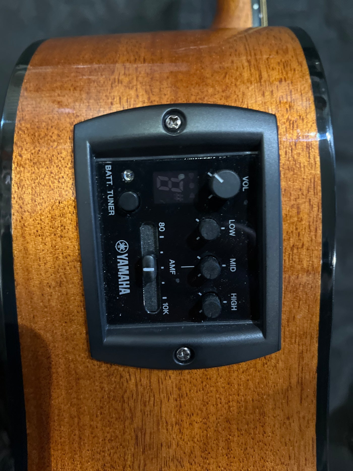 FGX800C Electro Acoustic Guitar, sandburst, Used - GG04A