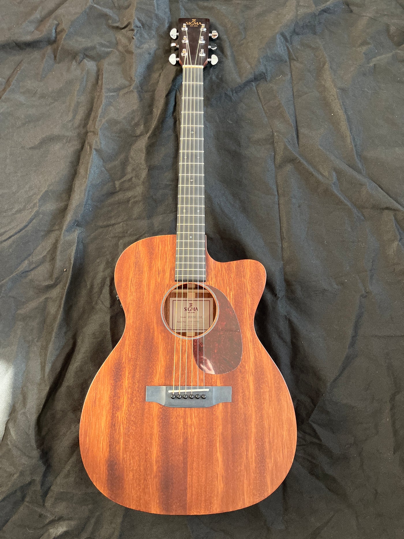 000MC-15E Electro-Acoustic Guitar - B Stock - Finish 2nd
