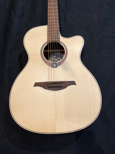 T70 ACE Tramontane Auditorium Spruce top Electro-acoustic, Used - FF67