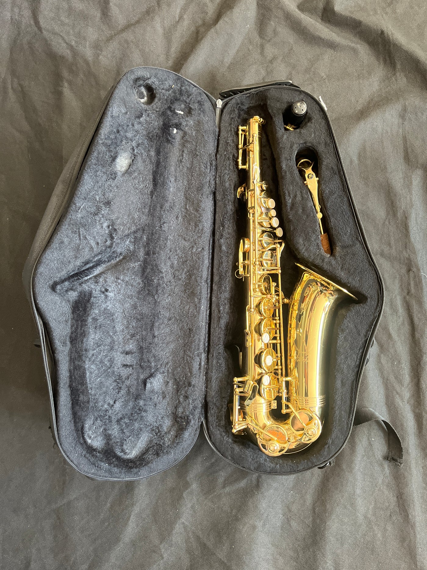 Alpha Alto Saxophone Outfit, Used - FF34 -