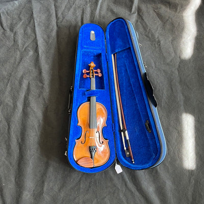 1400 Student I 1/8 Violin Outfit, Ex-rental - EX1400G1801