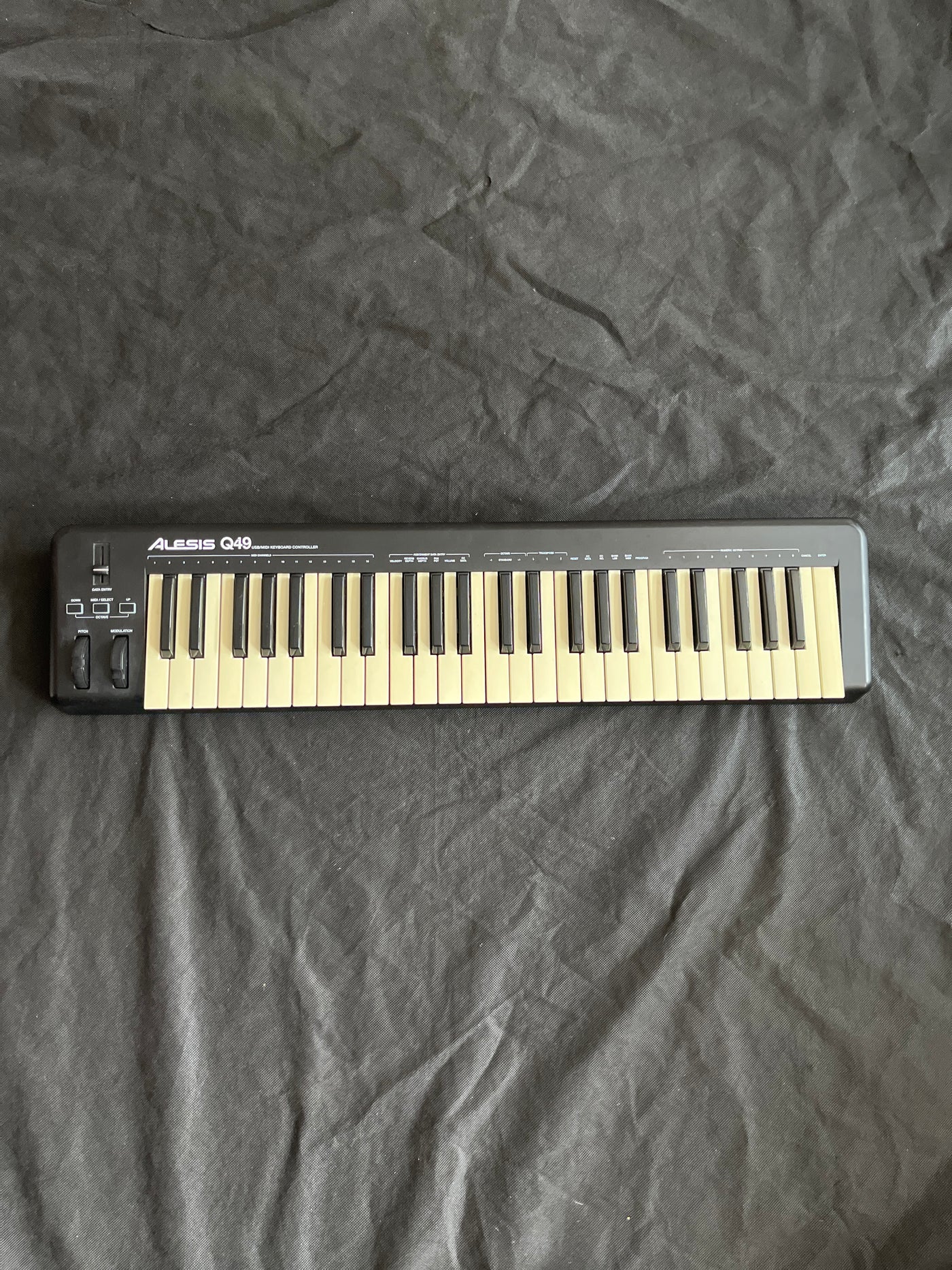 Q49 USB / Midi Keyboard Controller, Used - Q49-2