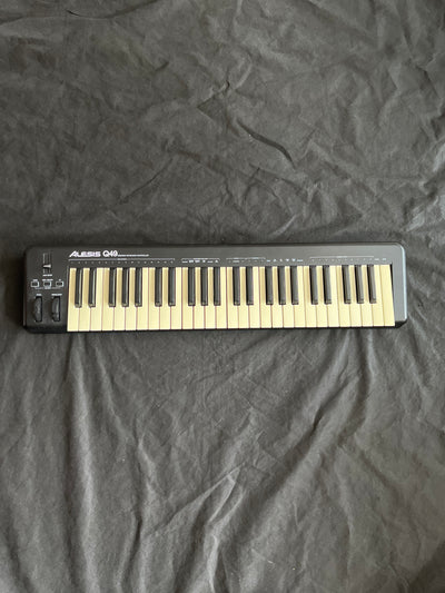 Q49 USB / Midi Keyboard Controller, Used - Q49-2