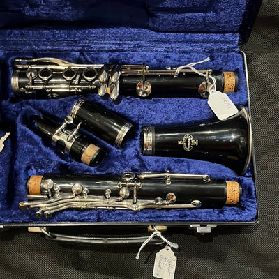 B12 Bb Clarinet Outfit, Used - EE51