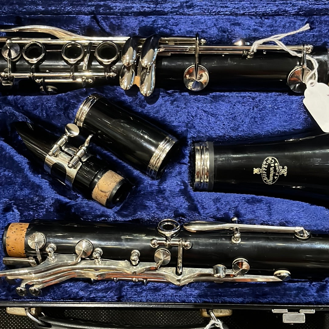 B12 Bb Clarinet Outfit, Used - EE51