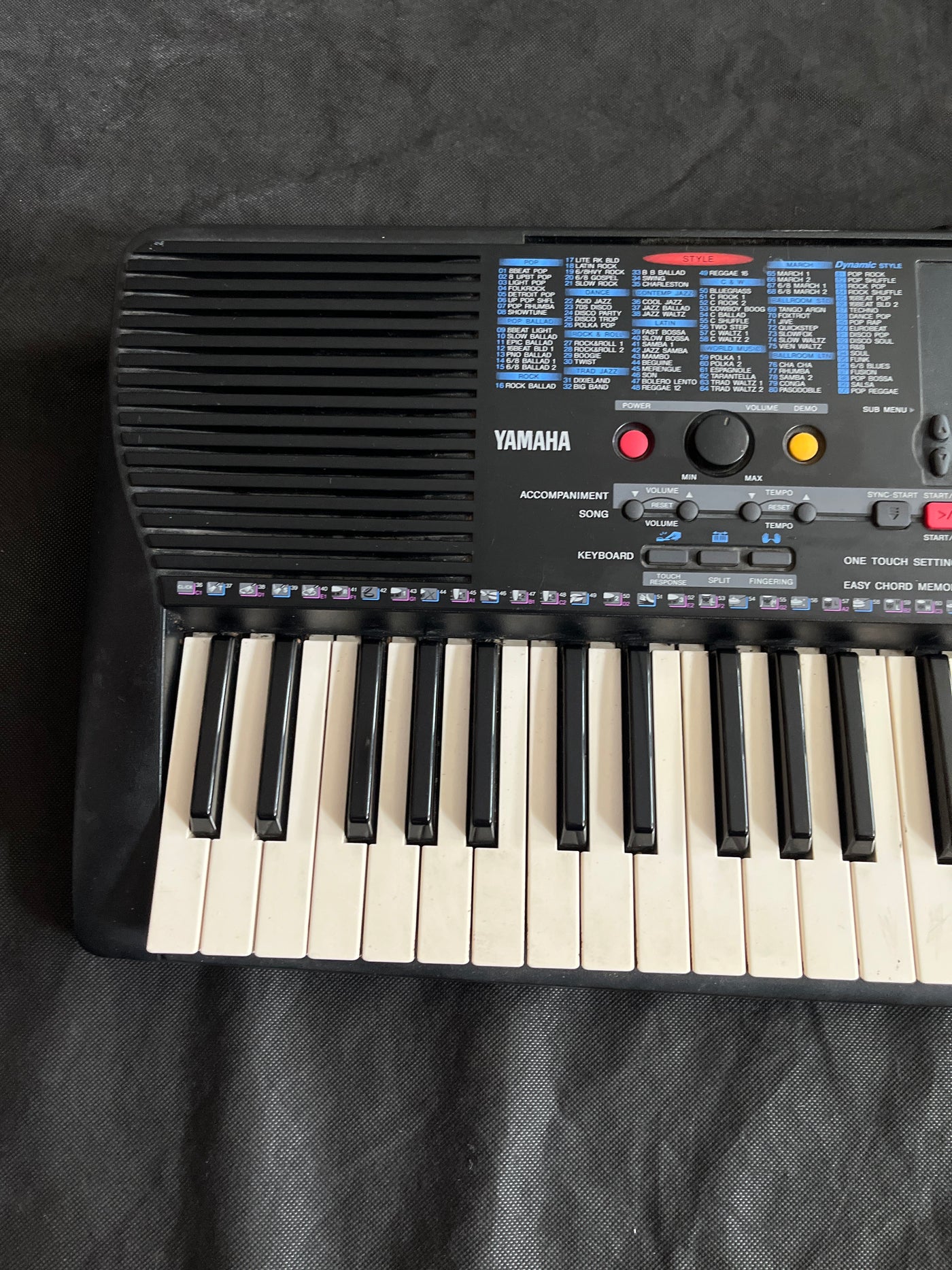 PSR-220 Portable Keyboard, Used - GG85B