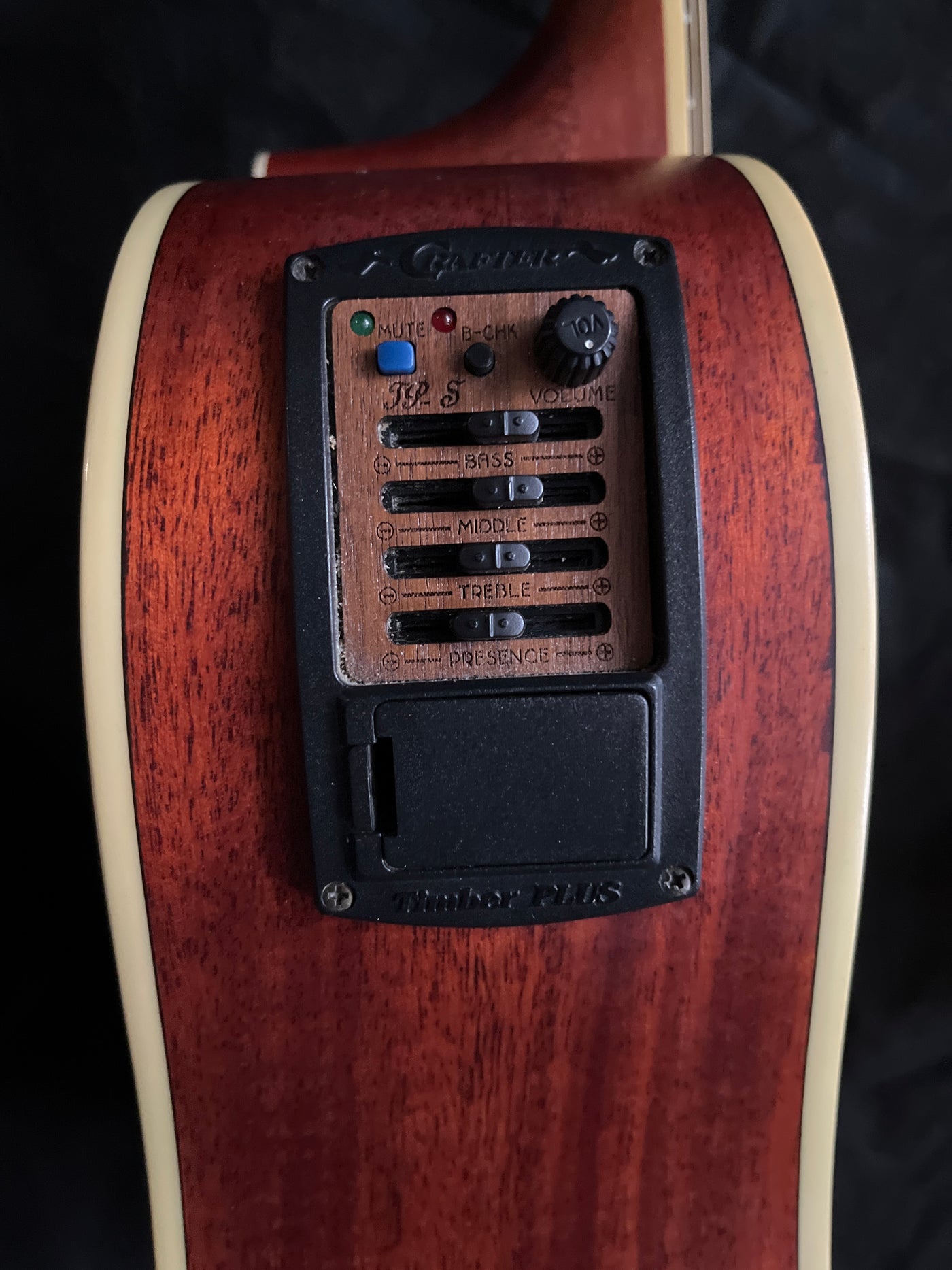 D6 EQ Dreadnaught Electro-Acoustic Guitar, Used - HH01B