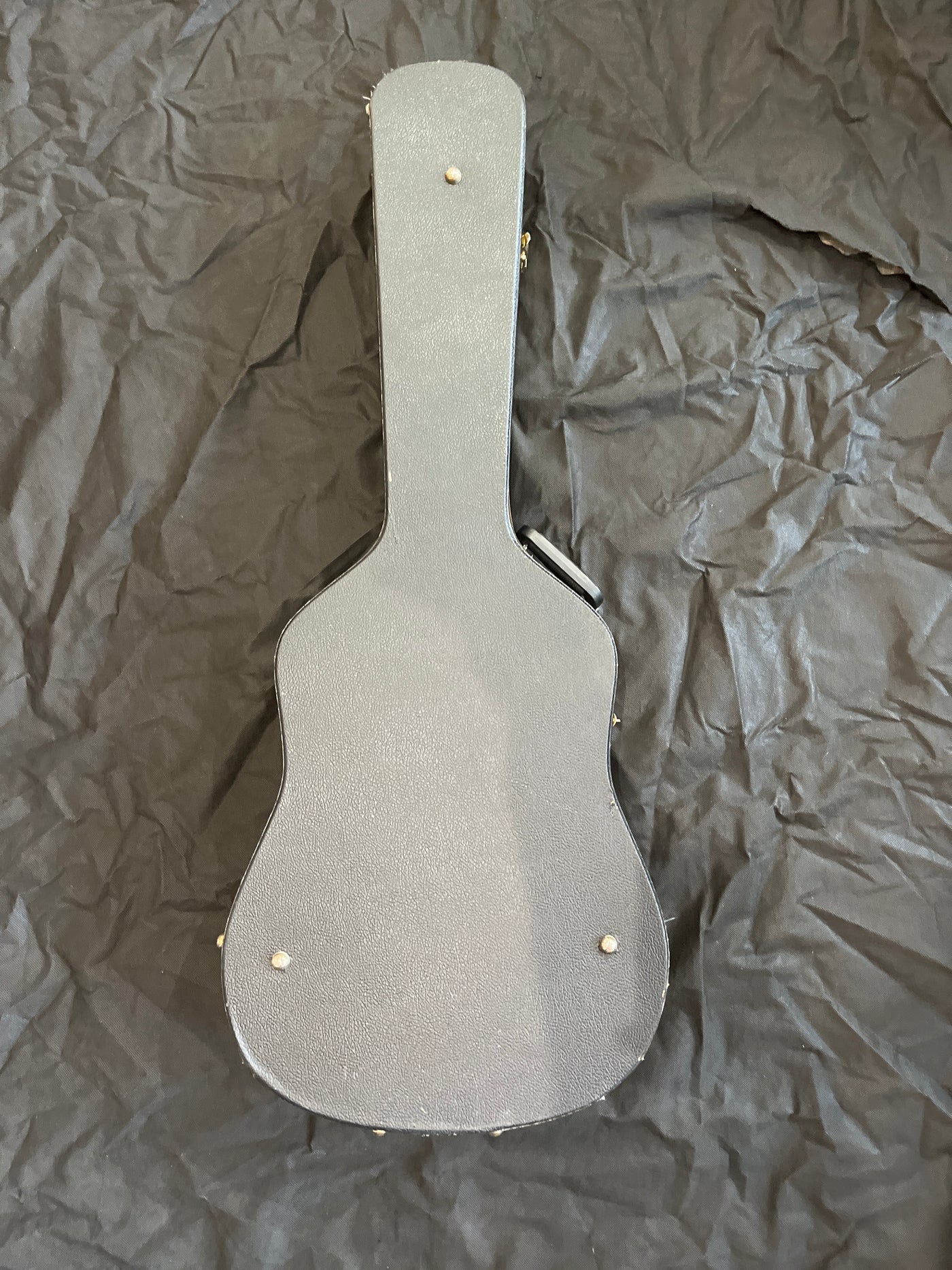 Hard case for Dreadnought Acoustic Guitar - GG04B