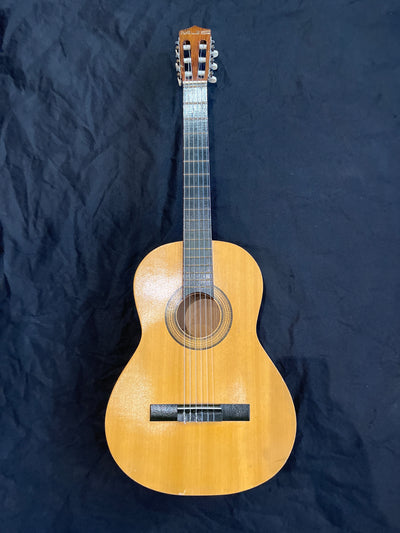 4/4 size classsical guitar, Natural, Used