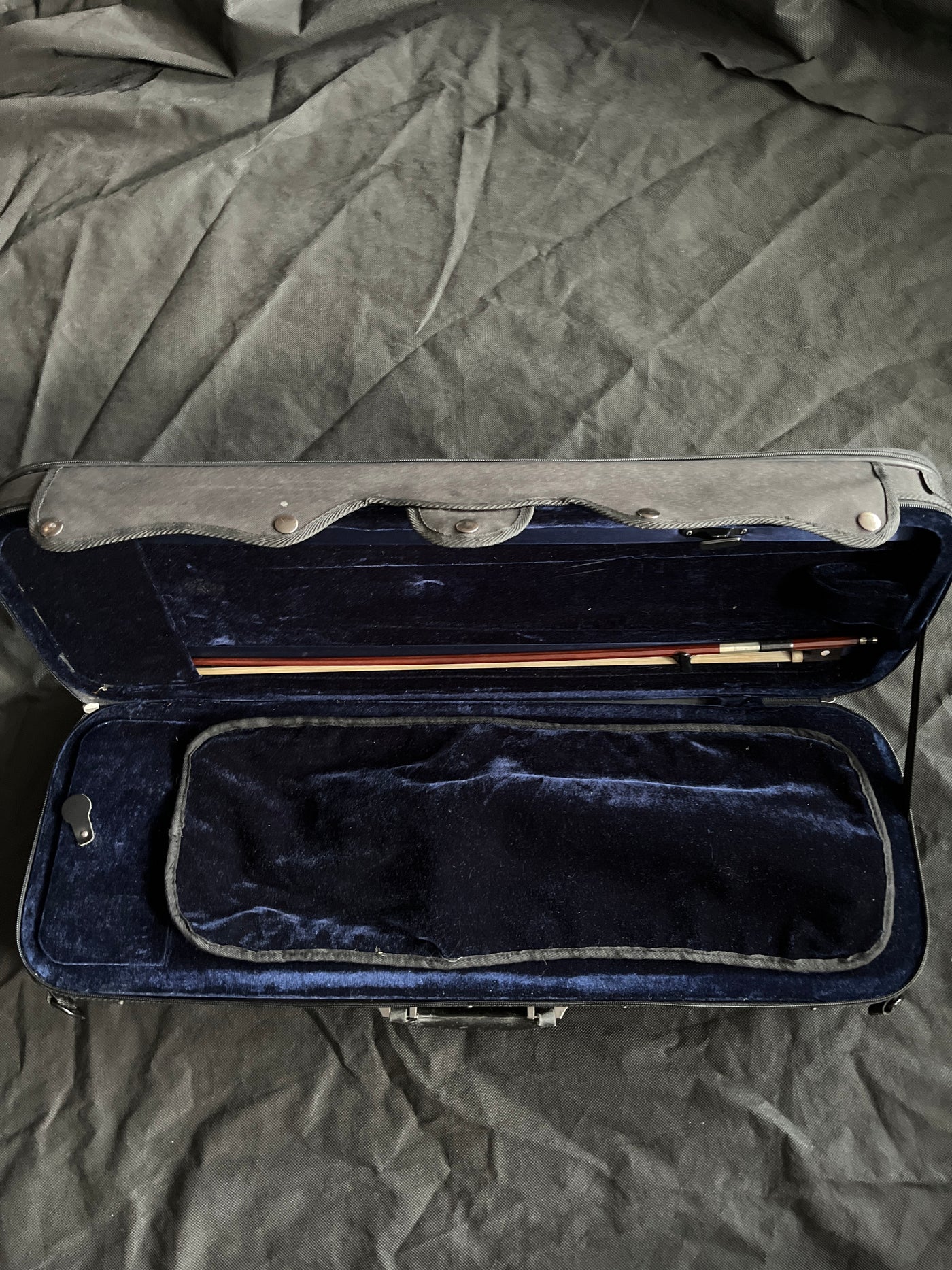 Violin Outfit, Deluxe Case, Used - GG48
