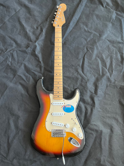 Mexican Standard Stratocaster Sunburst, Used - GG57A