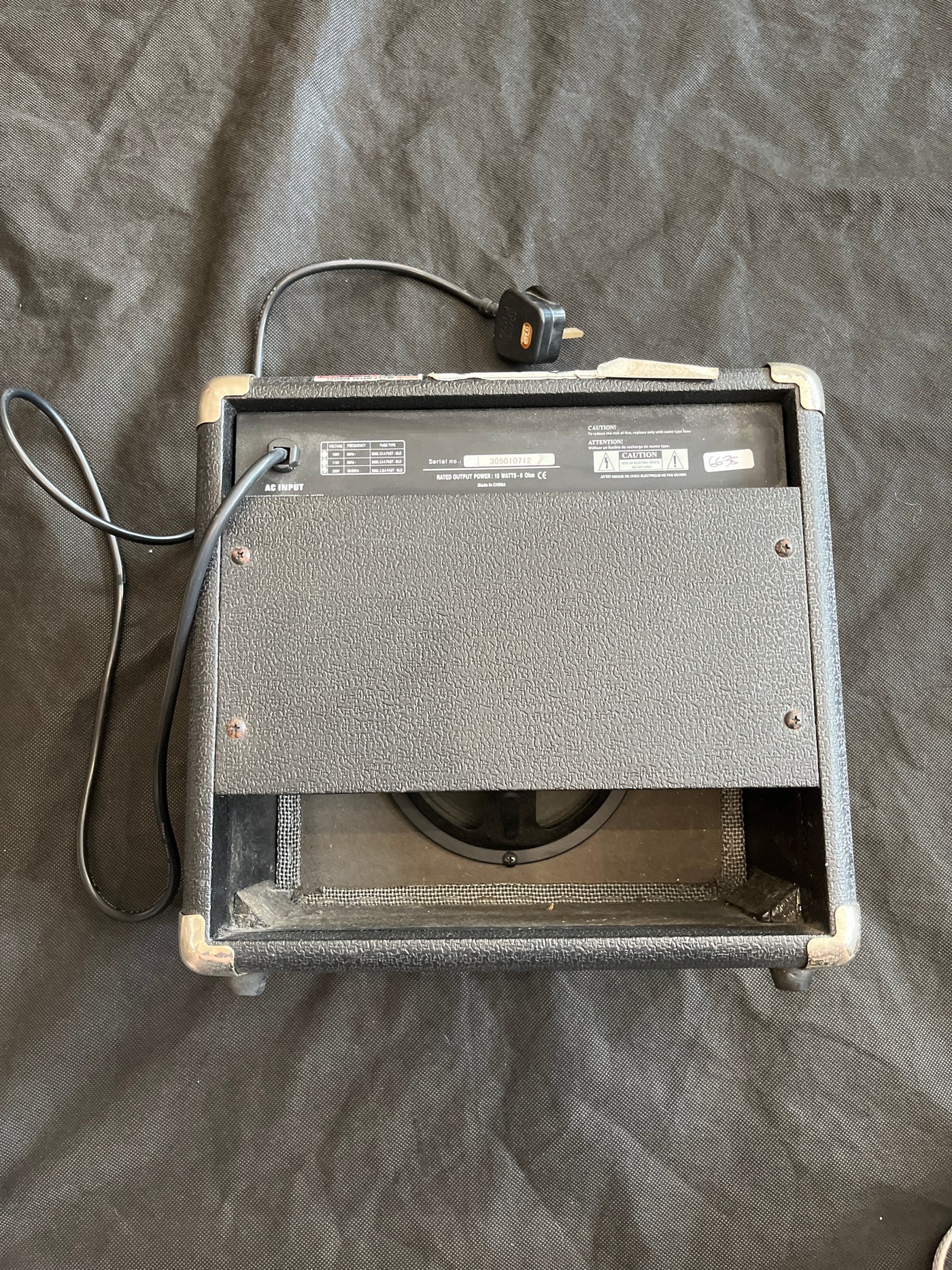 CR-15B Bass Amp, Used - GG35