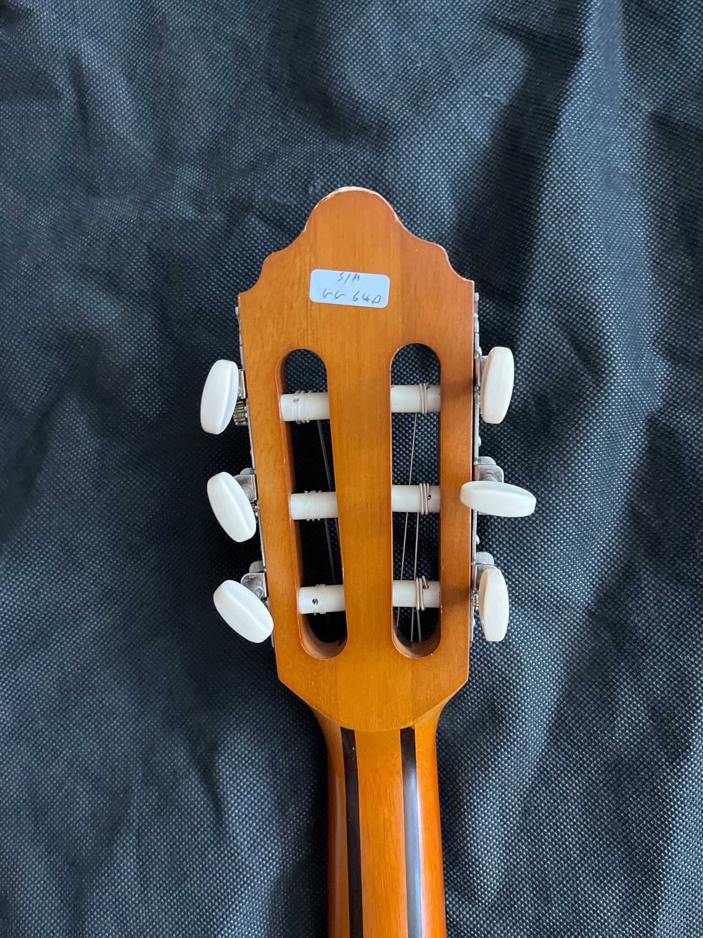 VC203NA Classical Guitar, Natural, 3/4 Size, Used - GG64D