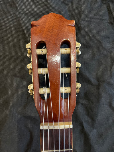 4/4 Classical Guitar, Used - GG82