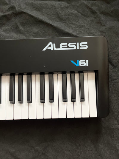 V61 USB / Midi Keyboard Controller, Used -GG88