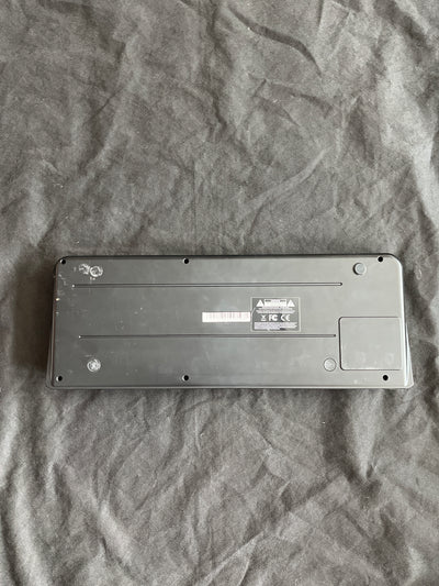 Q25 USB / Midi Keyboard Controller, Used - Q25-2