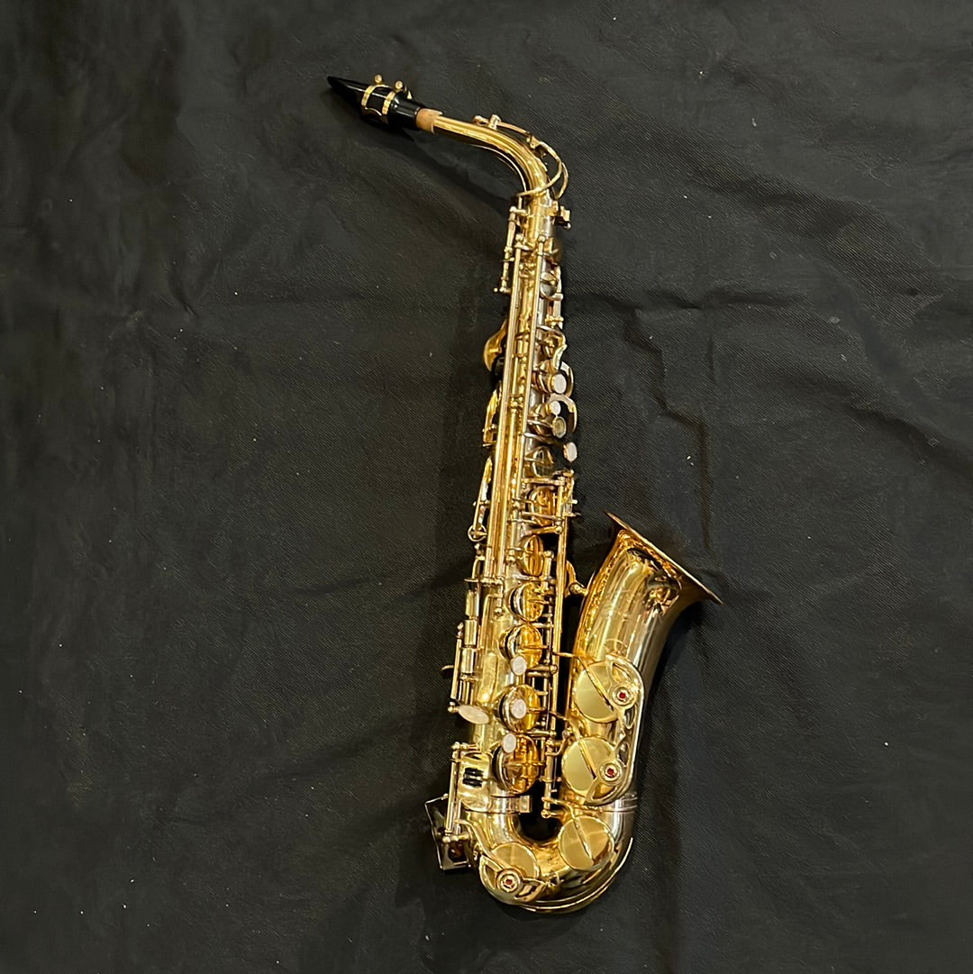 OAS130 Alto Saxophone Outfit, Used - EE66A