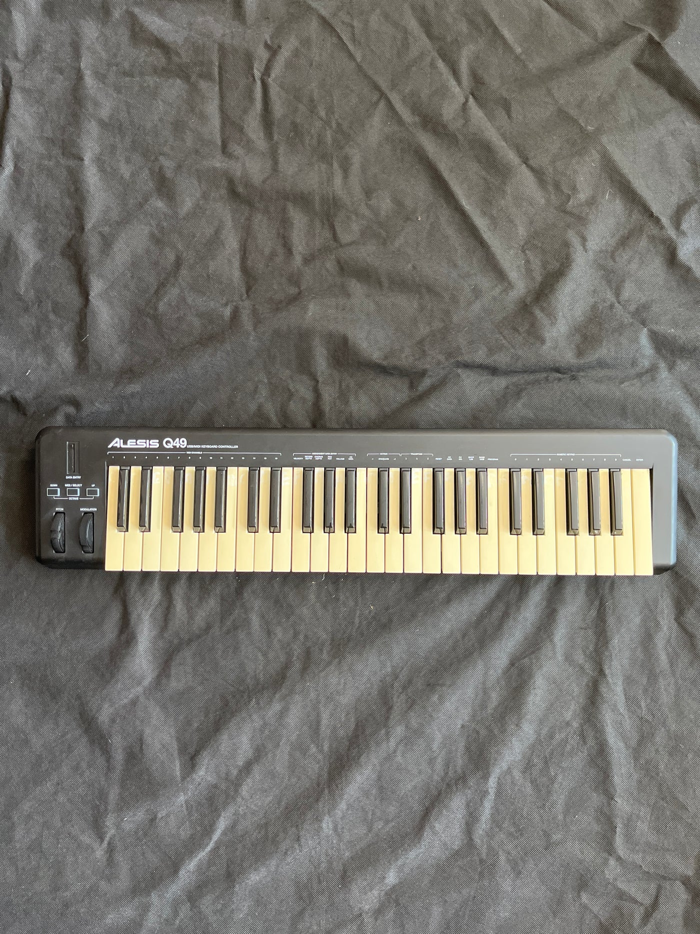 Q49 USB / Midi Keyboard Controller, Used