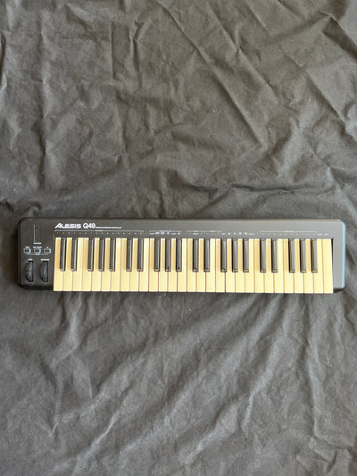 Q49 USB / Midi Keyboard Controller, Used