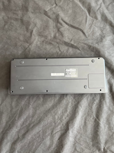 Q25 USB / Midi Keyboard Controller, Used - Q25-3