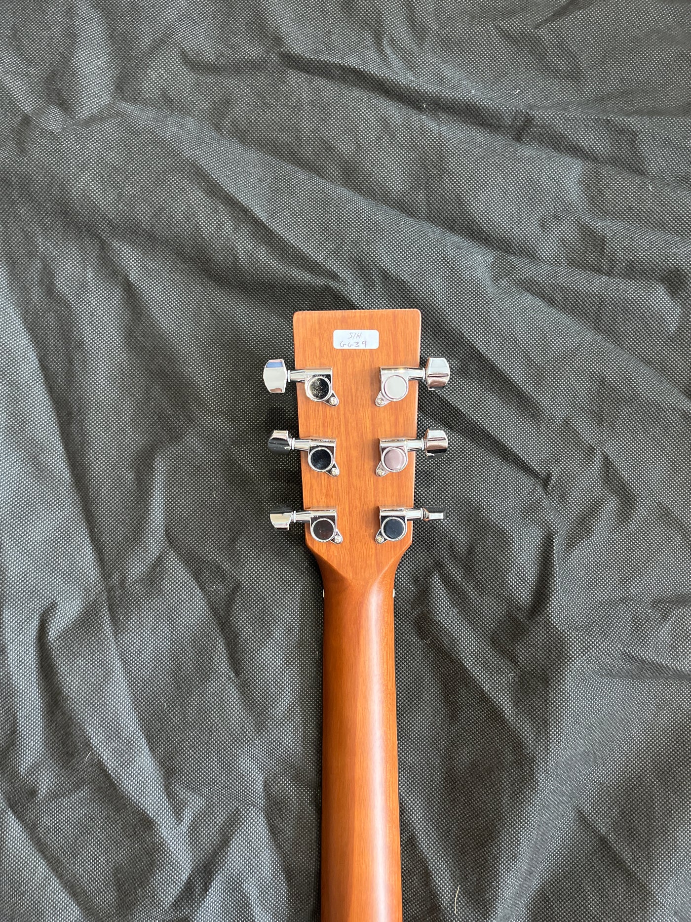 V300 Acoustic Guitar, Used - GG39