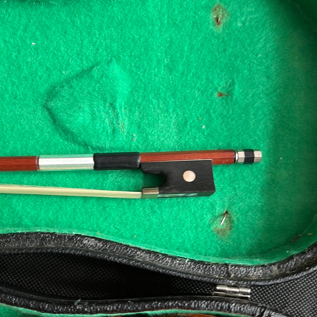 1400 Student 1/8 Violin In Old Style Hard case, With New Bow, Used