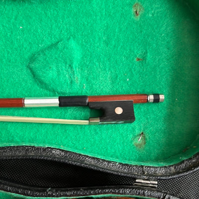 1400 Student 1/8 Violin In Old Style Hard case, With New Bow, Used