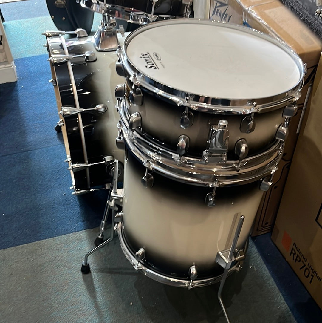 922 Fusion kit in BWB, 6 Ply 100% Birch shells, Shell pack, Ex-demo