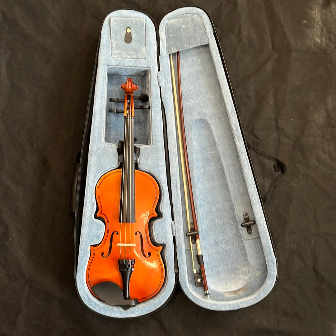 1/2 Violin Outfit, Used - CC21