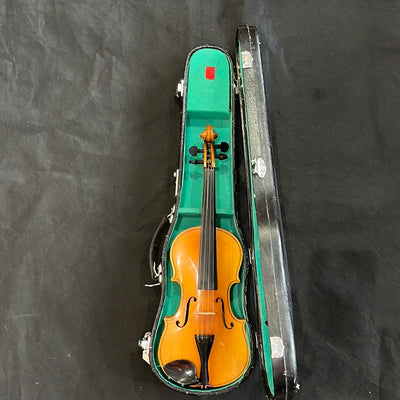 1/2 Violin Outfit, in hard case, Used - W45B