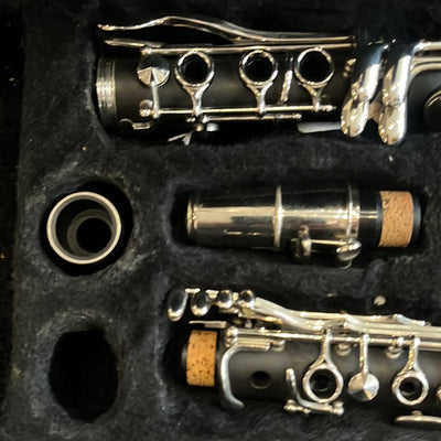 Bb Clarinet Outfit, Used - BB70